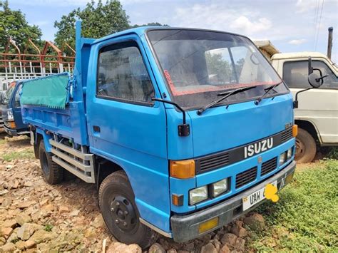 Used Isuzu Elf Pickup under ₱250,000 .